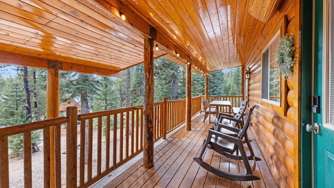 Photo of Patio Balcony in Meadow View Heights