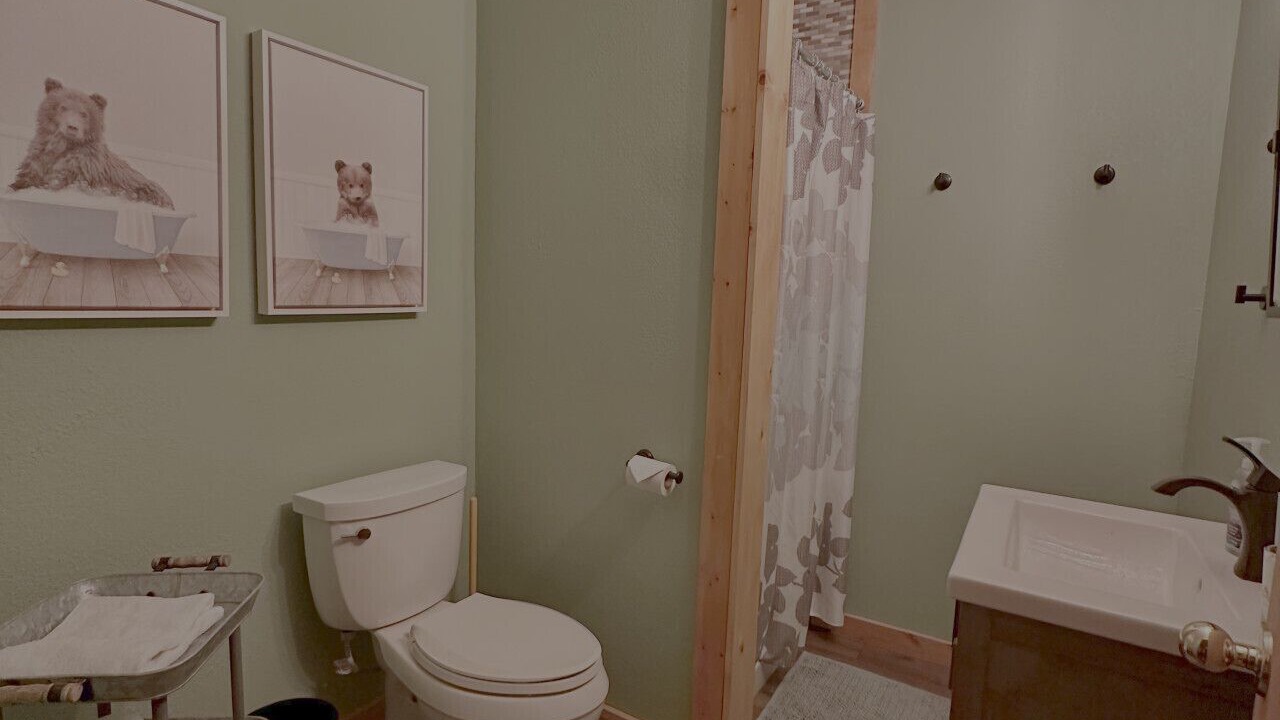 Photo of Bathroom in Meadow View Heights