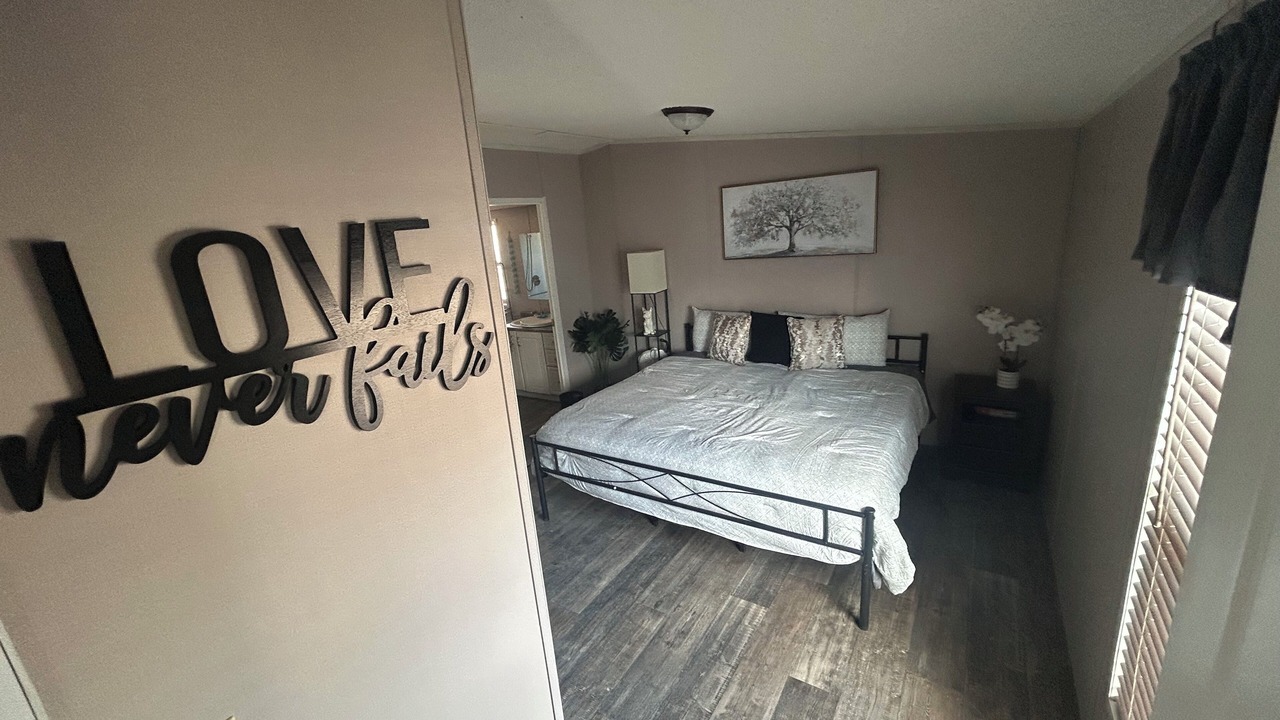 Photo of Bedroom in Bullhead City