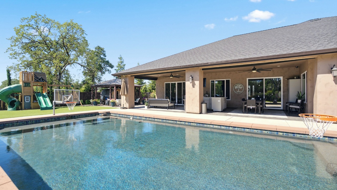 Photo of Outdoor in Columbia