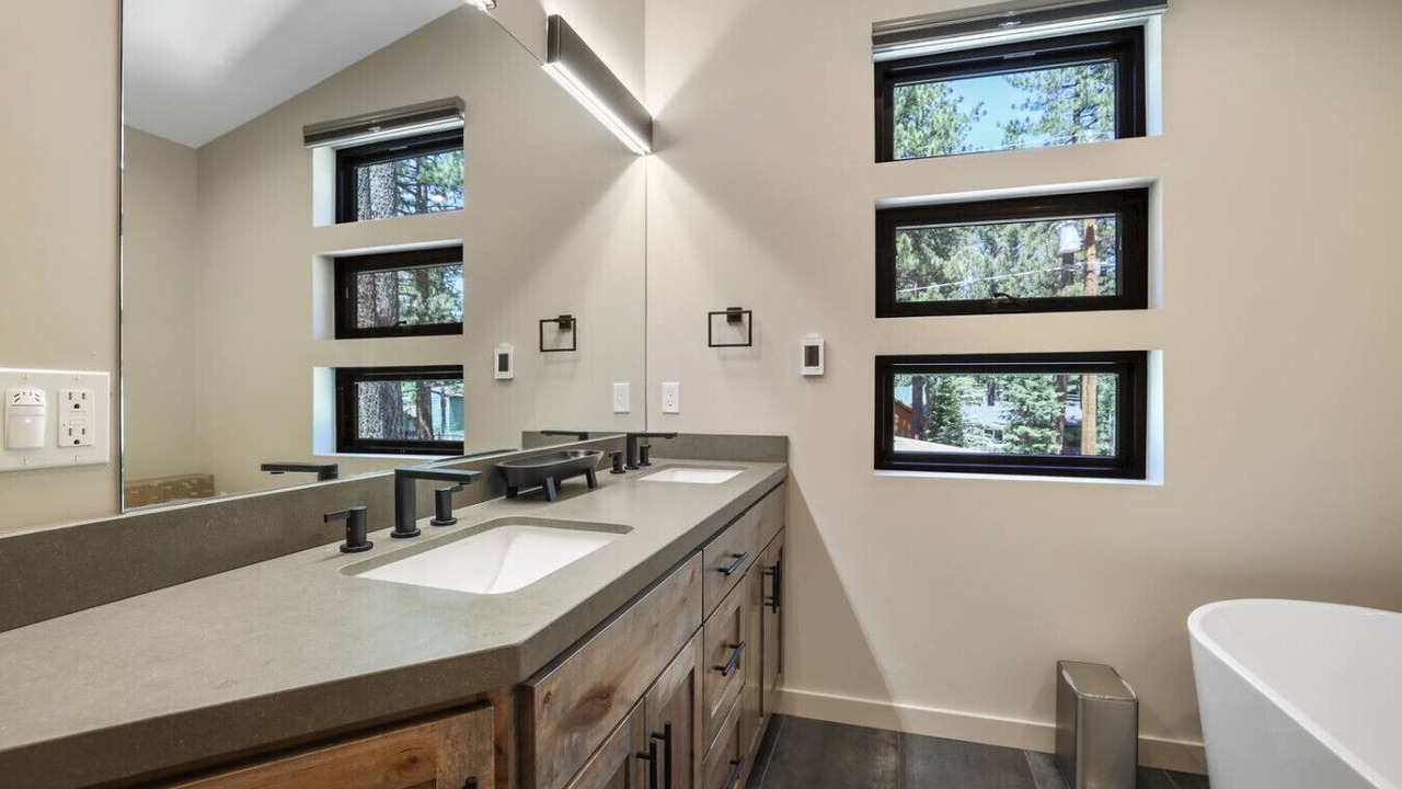 Photo of Bathroom in Tahoe Island