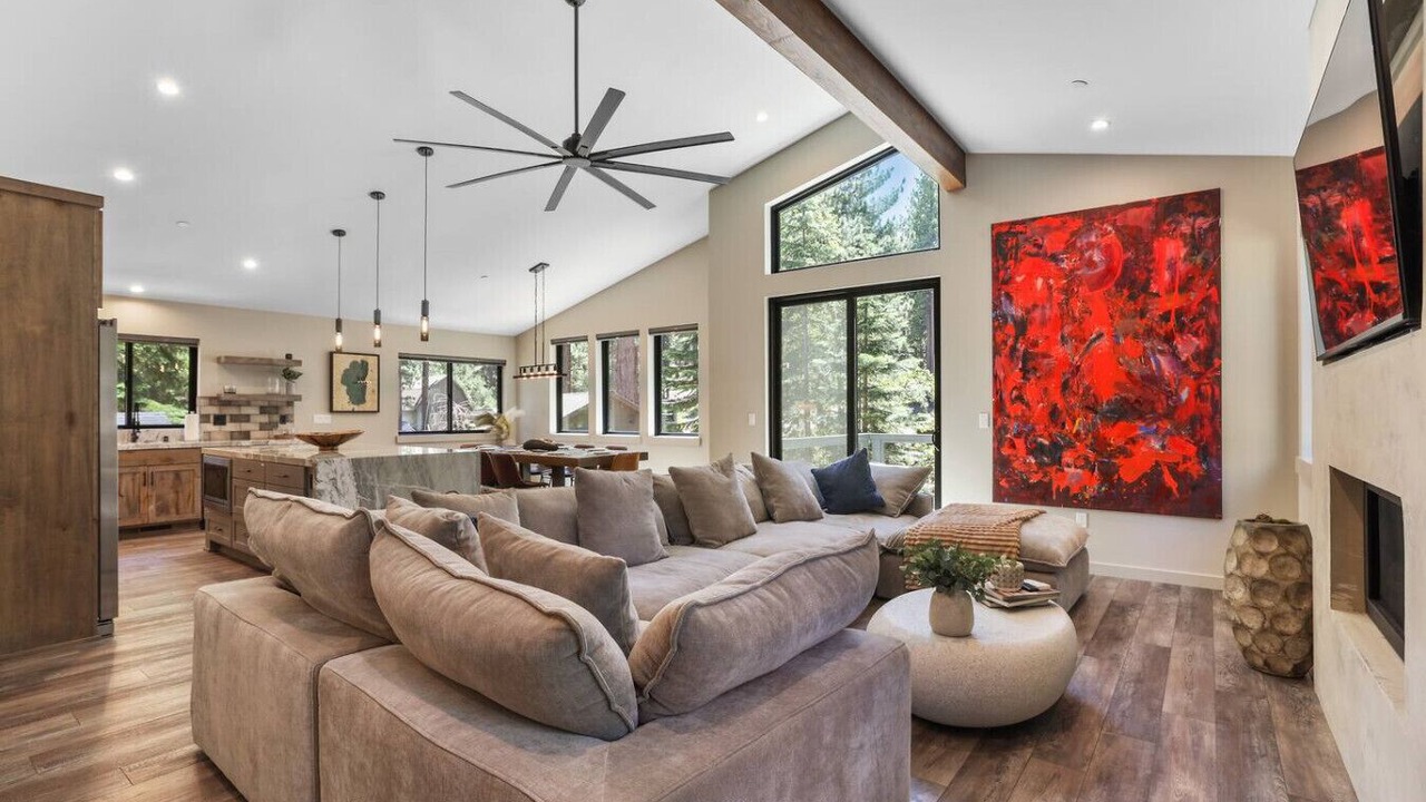 Photo of Bedroom in Tahoe Island