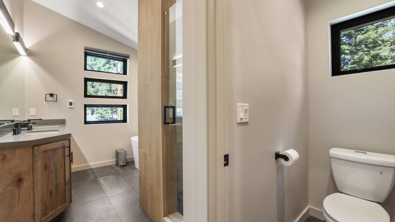 Photo of Bathroom in Tahoe Island