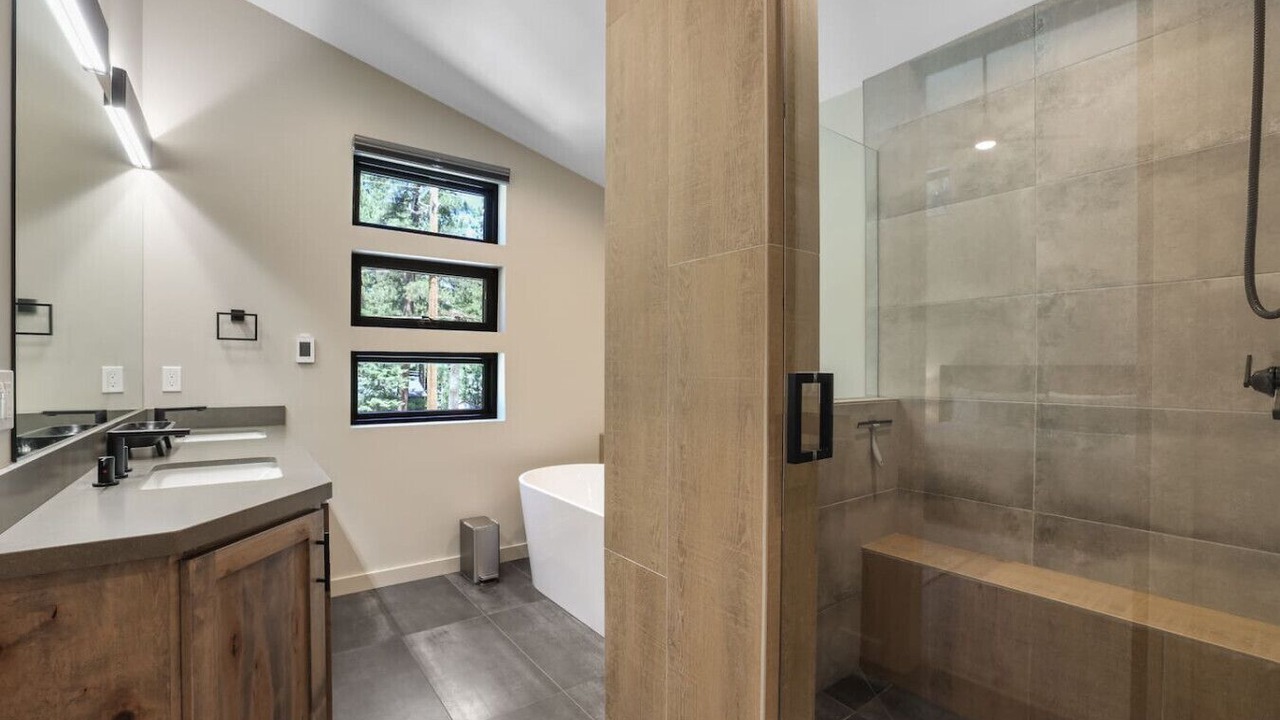 Photo of Bathroom in Tahoe Island