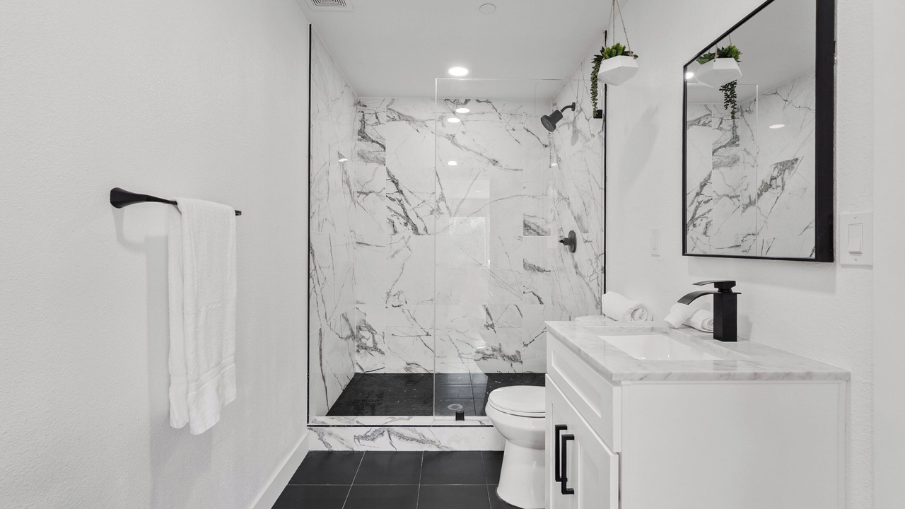 Photo of Bathroom in Village Grove
