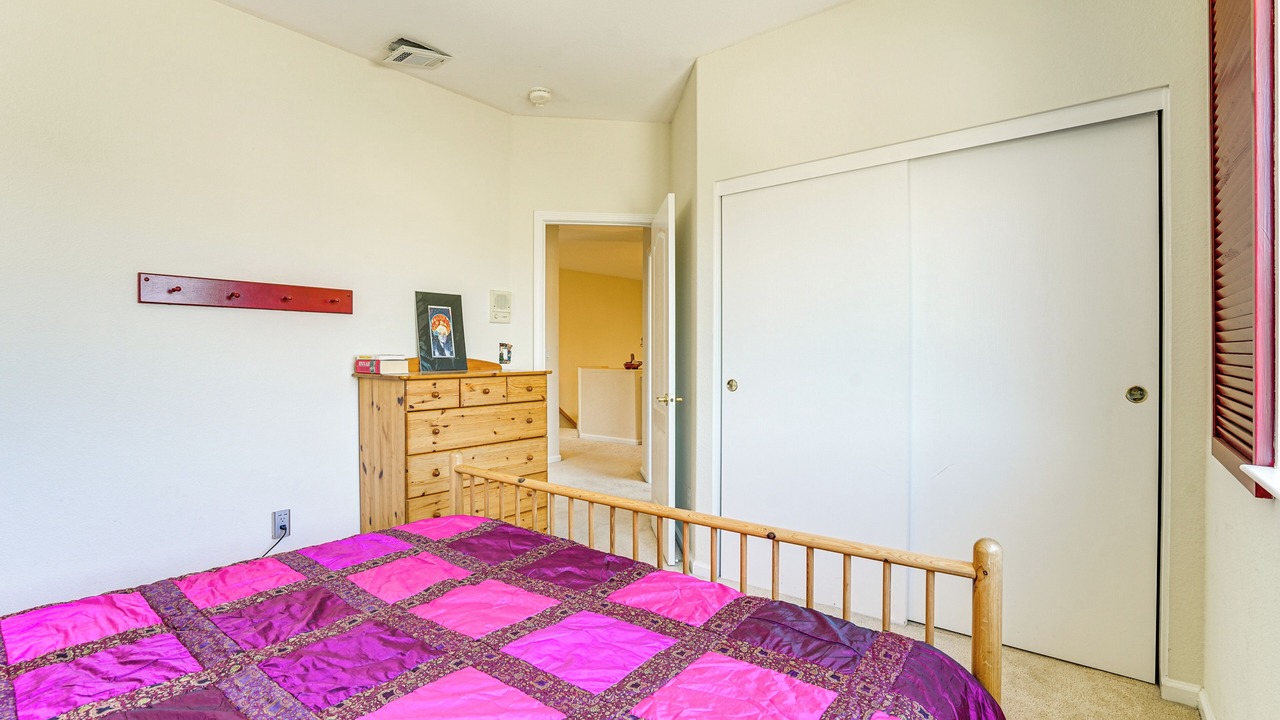 Photo of Bedroom in Alameda