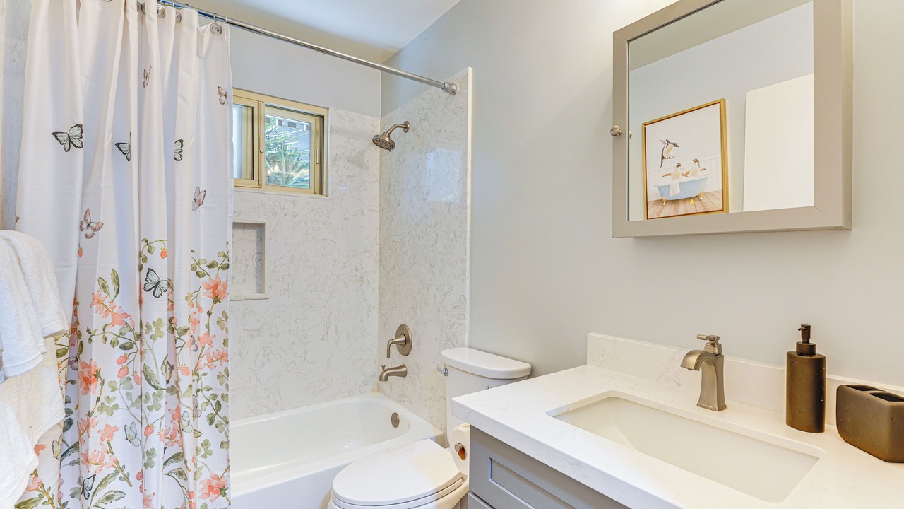 Photo of Bathroom in North Fremont Street