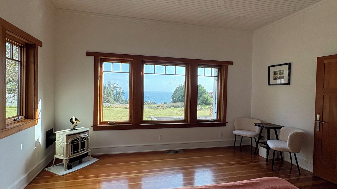 Photo of Bedroom in Little River