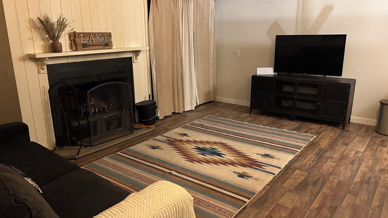 Photo of Livingroom in Oak Shores