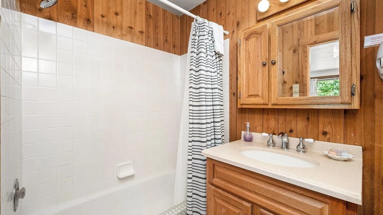 Photo of Bathroom in Blue River