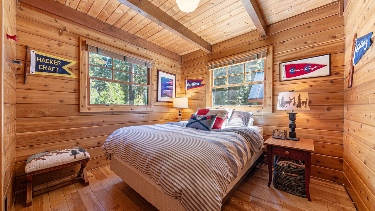 Photo of Bedroom in Tahoe Pines