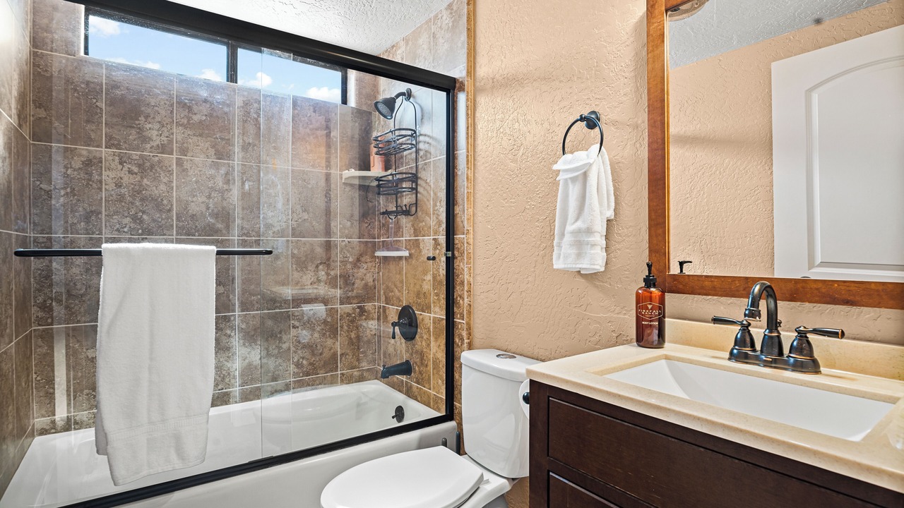 Photo of Bathroom in Groveland