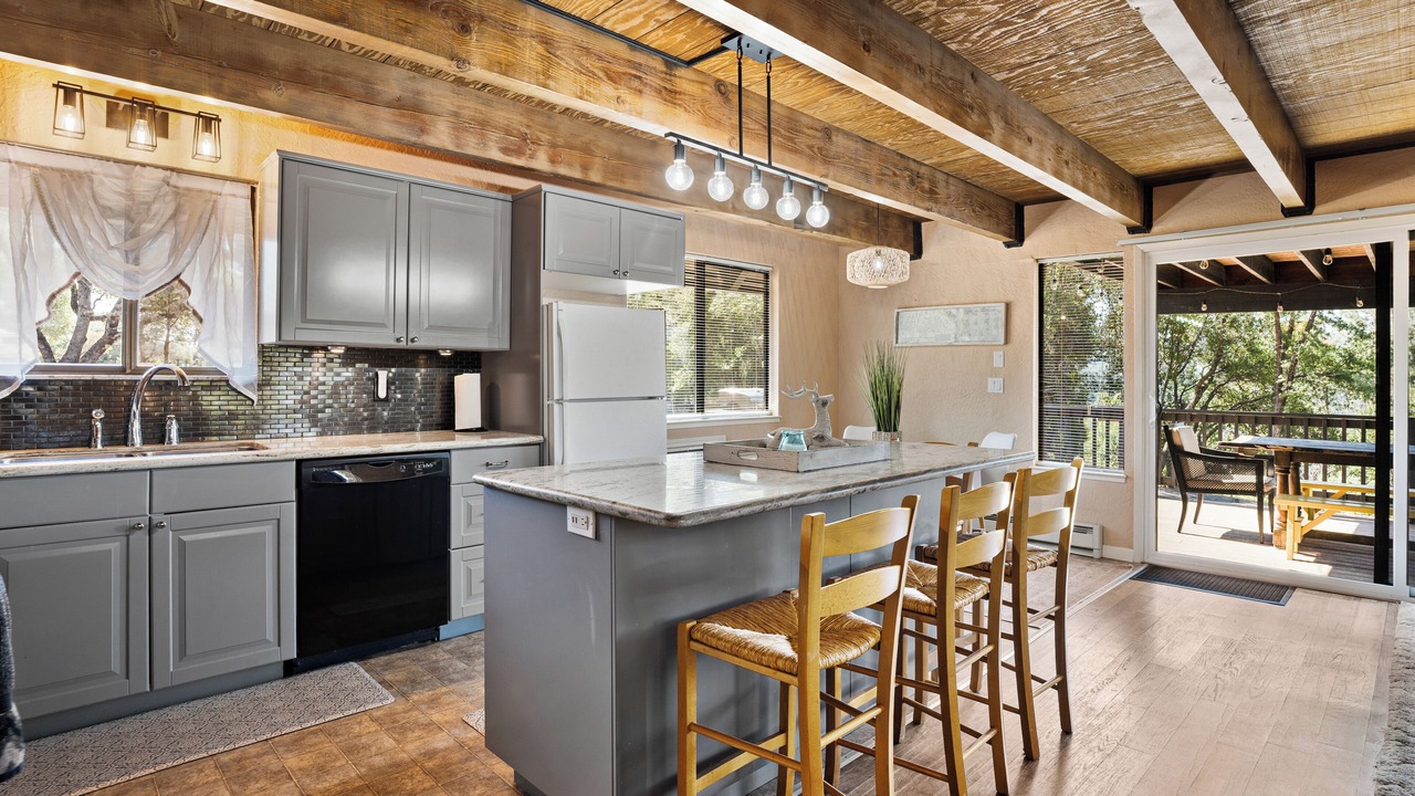 Photo of Kitchen in Groveland