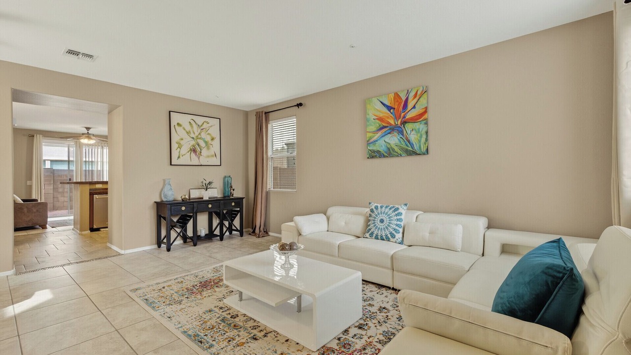 Photo of Livingroom in Avondale
