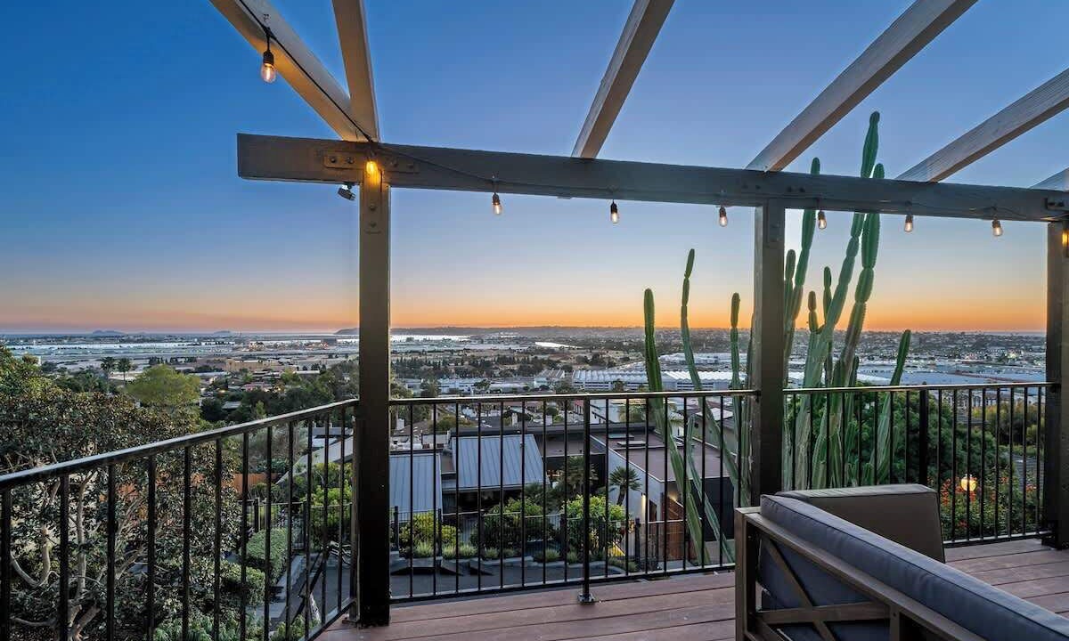 Photo of Patio Balcony in Old Town