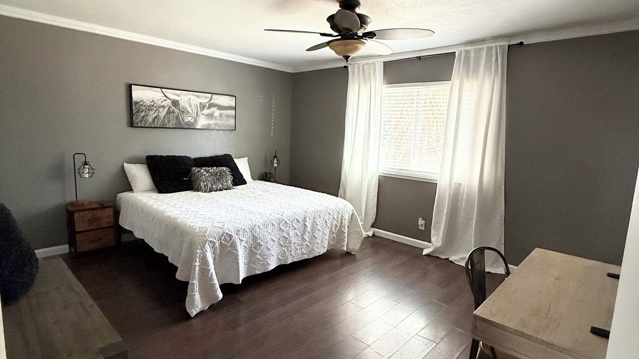 Photo of Bedroom in Shasta View