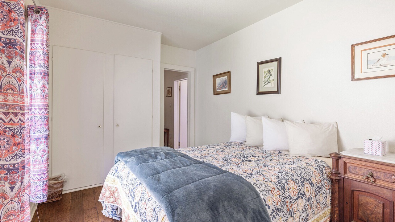 Photo of Bedroom in Redwood Valley