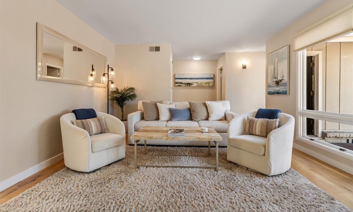 Photo of Livingroom in Del Monte Forest