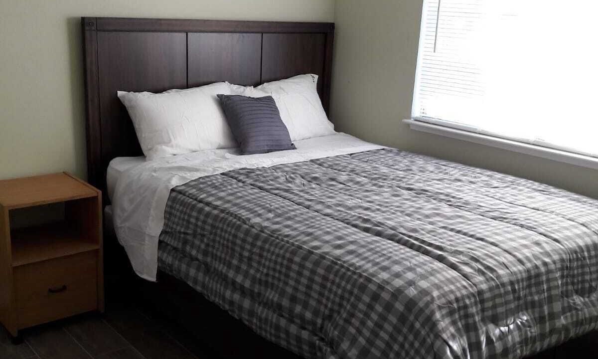 Photo of Bedroom in Coalinga