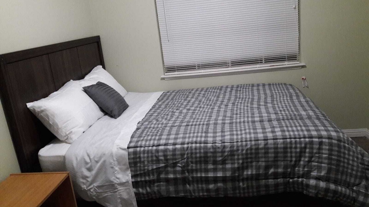 Photo of Bedroom in Coalinga