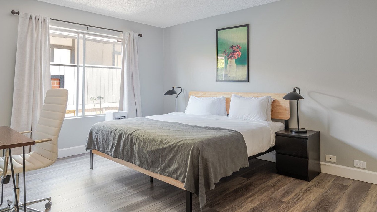 Photo of Bedroom in University South
