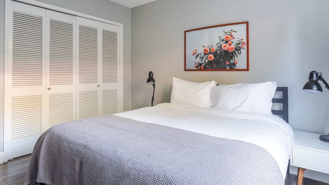Photo of Bedroom in University South