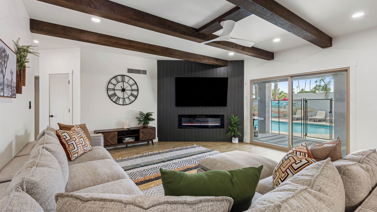 Photo of Livingroom in Kierland