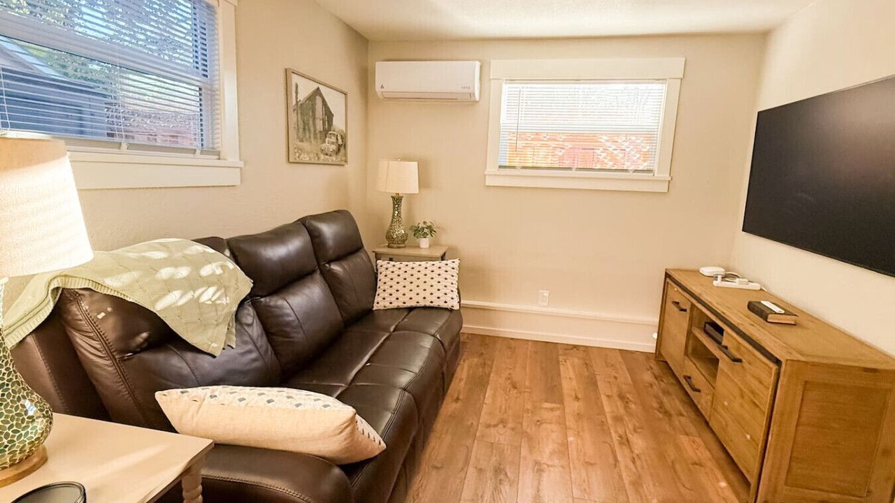 Photo of Livingroom in Concord