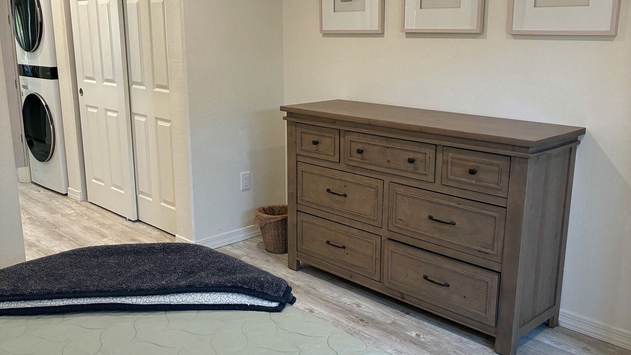 Photo of Bedroom in Paradise Valley Village