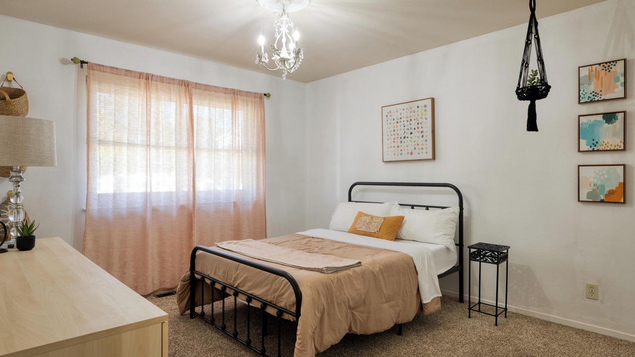 Photo of Bedroom in Santa Rosa