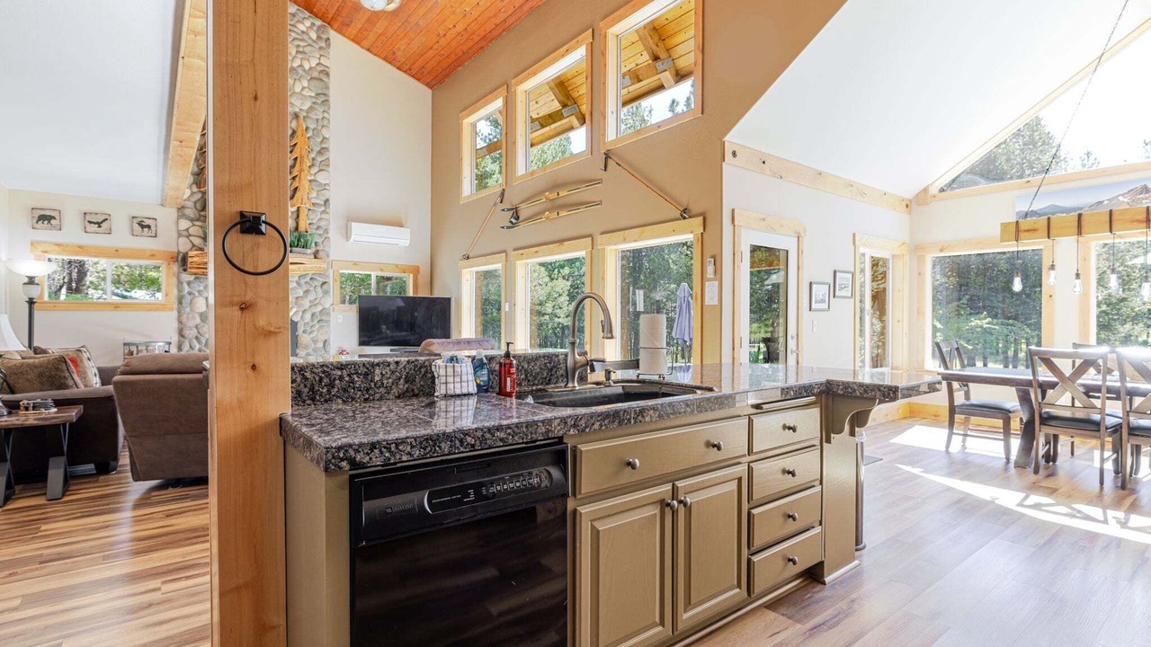Photo of Kitchen in Three Rivers