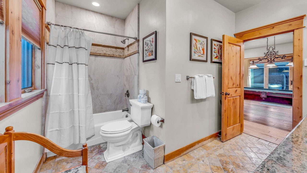 Photo of Bathroom in Tahoe Island