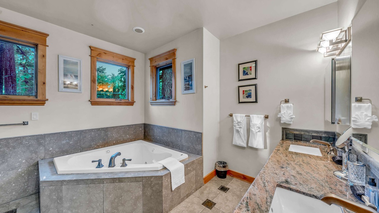 Photo of Bathroom in Tahoe Island