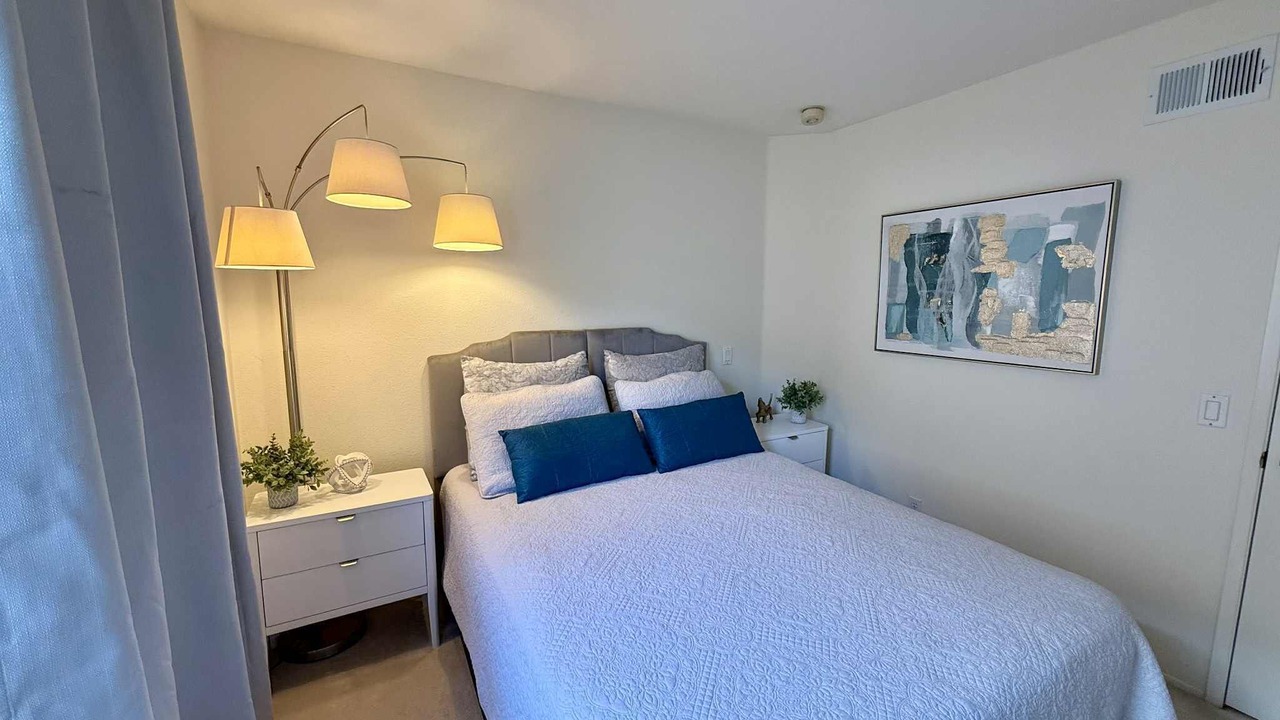 Photo of Bedroom in Miramar Ranch North