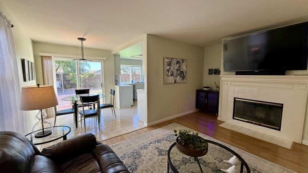 Photo of Livingroom in Miramar Ranch North