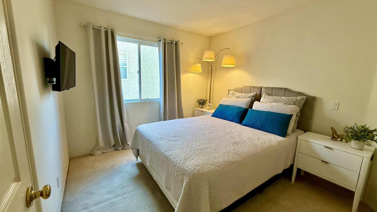 Photo of Bedroom in Miramar Ranch North