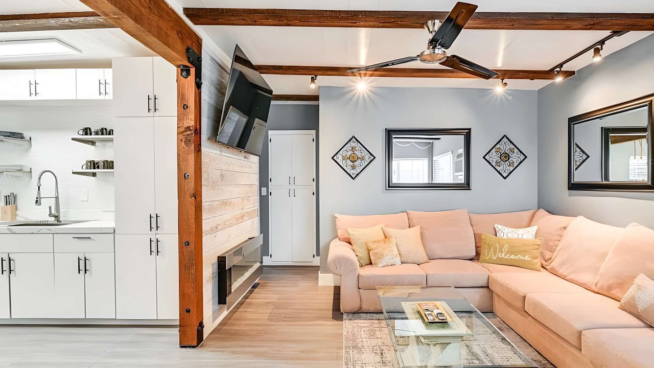 Photo of Livingroom in San Ysidro