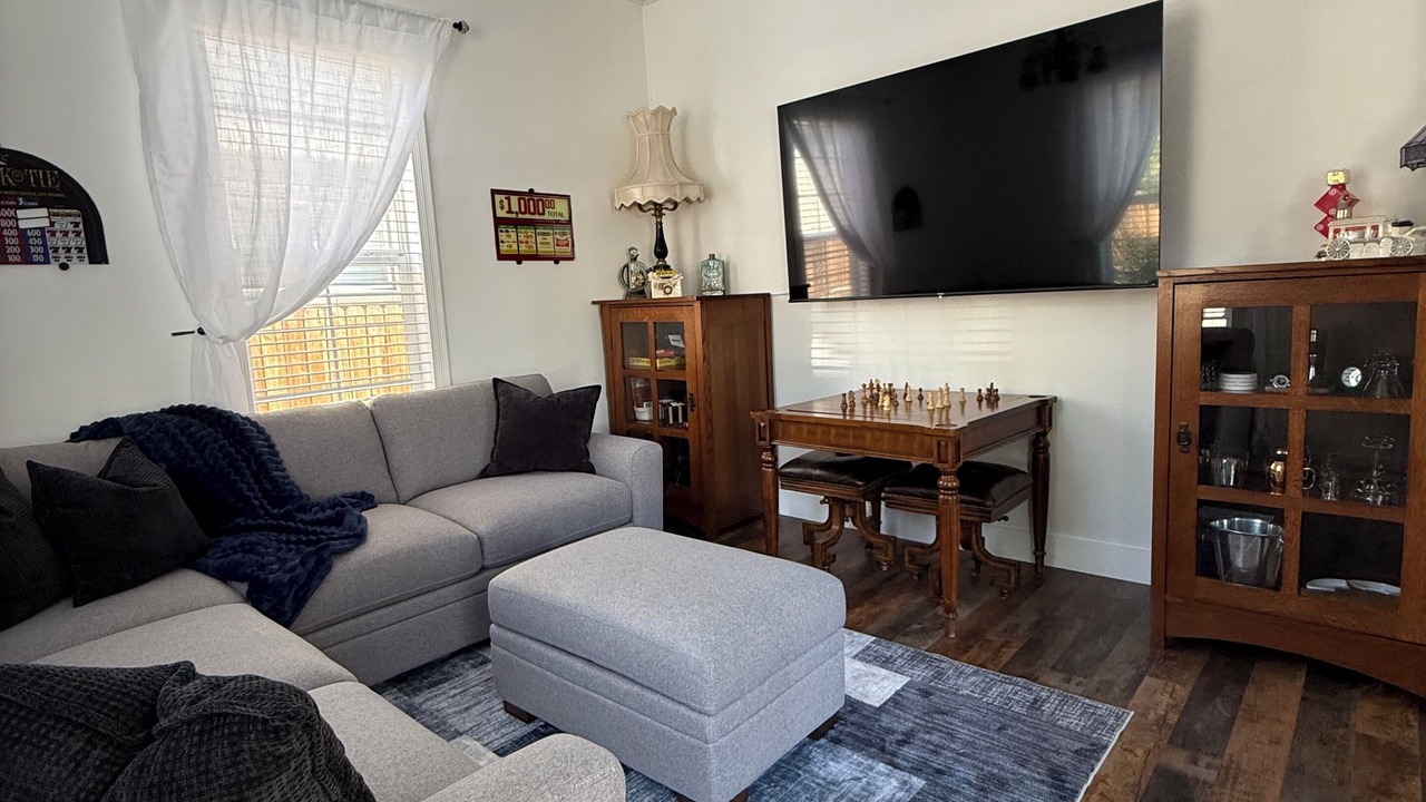 Photo of Livingroom in Downtown Reno