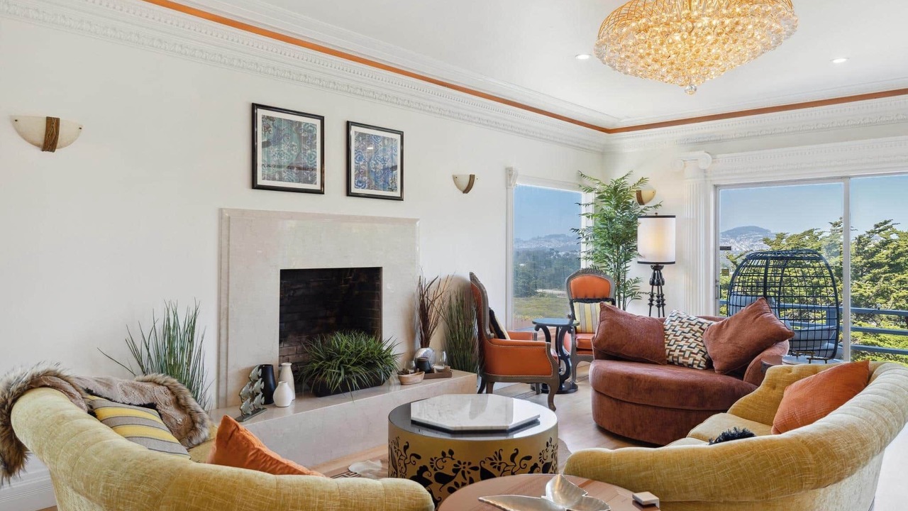Photo of Livingroom in Westlake
