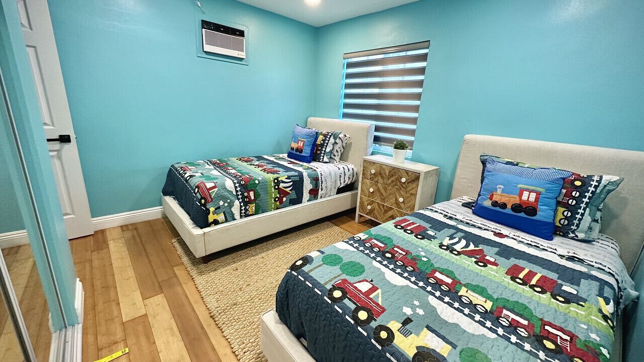 Photo of Bedroom in Harbor