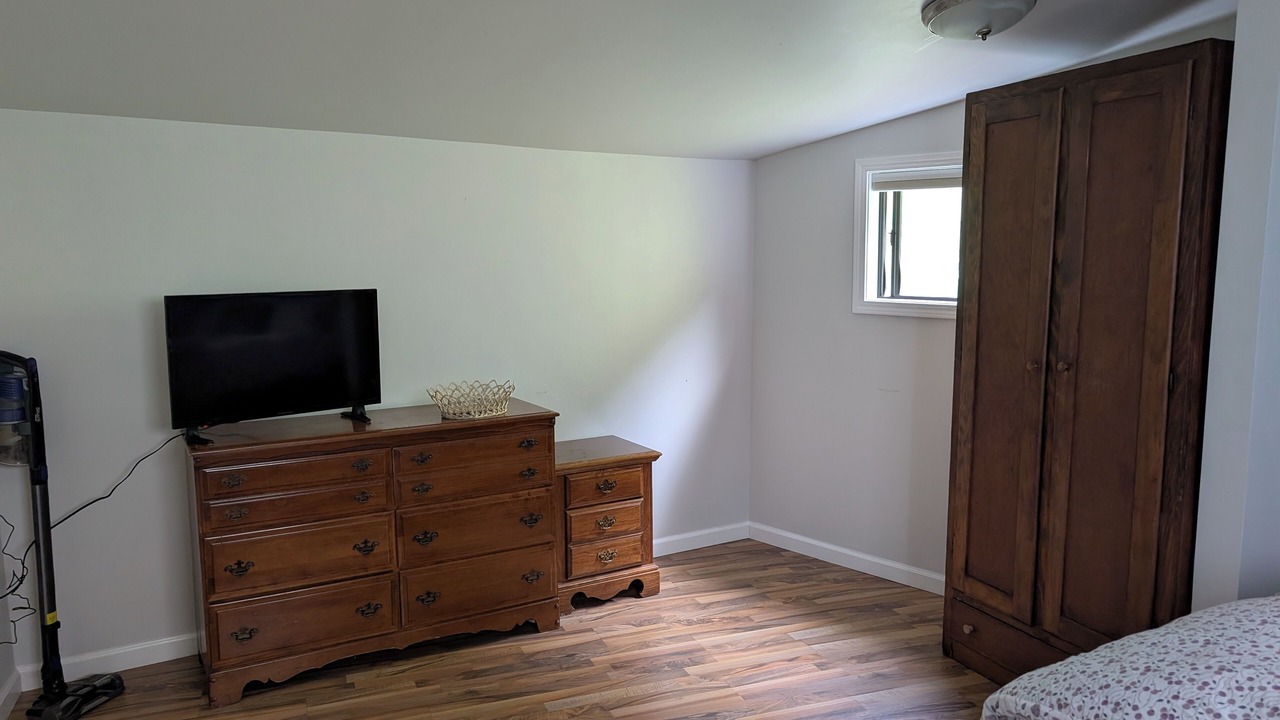 Photo of Bedroom in Guerneville