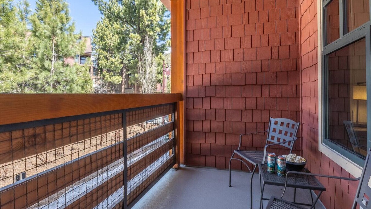 Photo of Outdoor in Mammoth Lakes