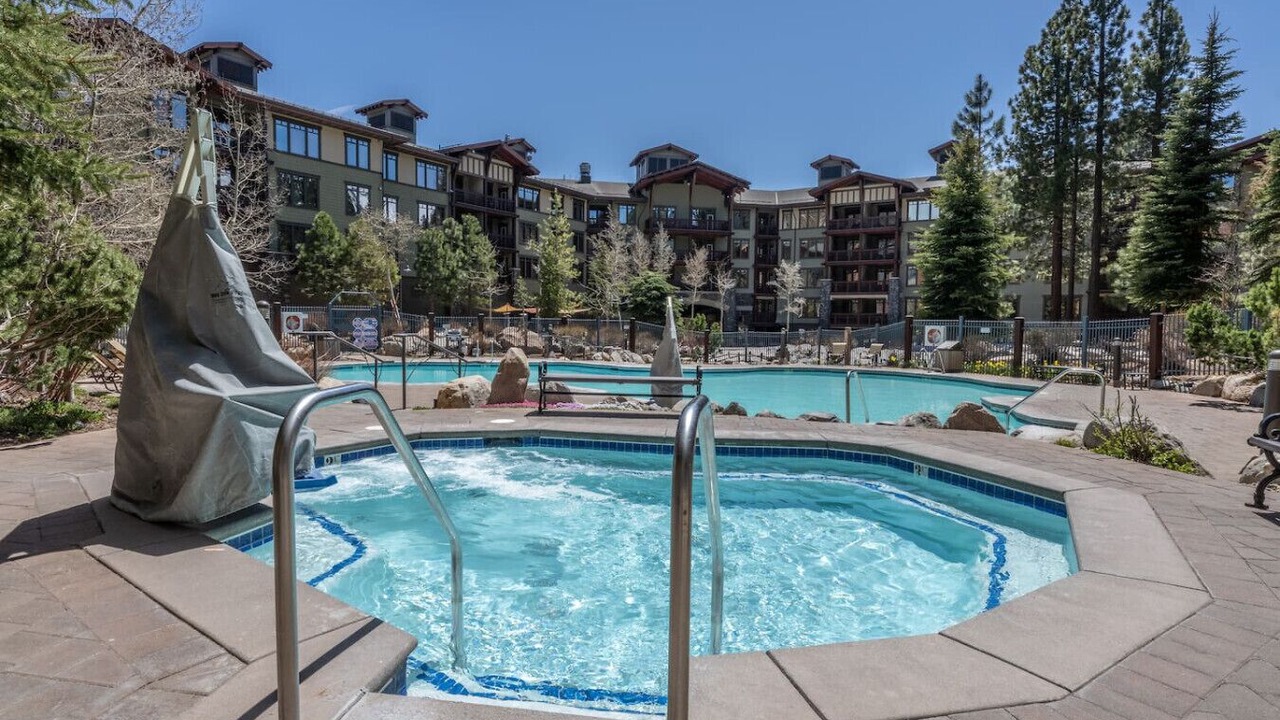 Photo of Outdoor in Mammoth Lakes