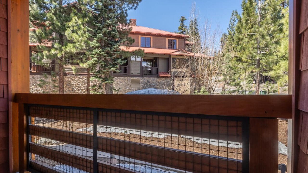 Photo of Outdoor in Mammoth Lakes