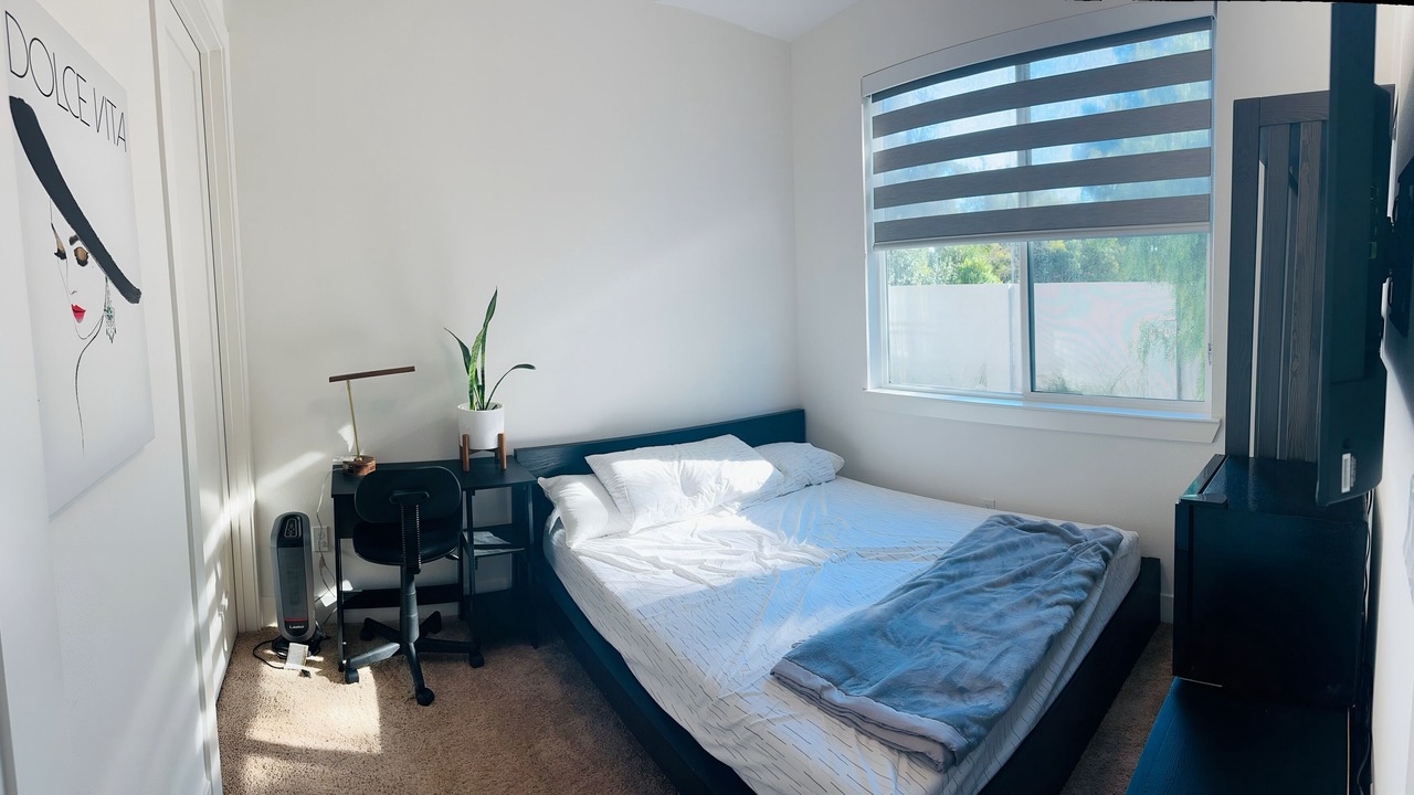 Photo of Bedroom in Fremont