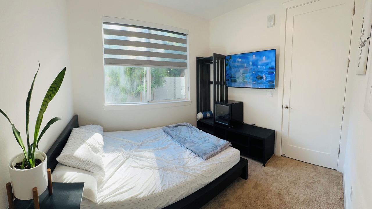 Photo of Bedroom in Fremont