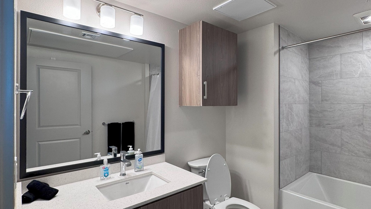 Photo of Bathroom in Midway District