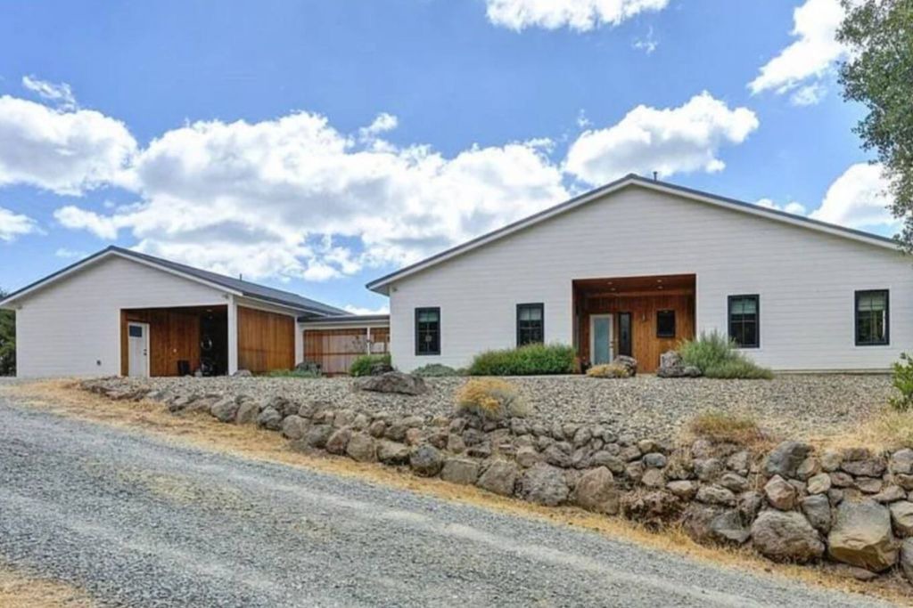 Photo of Outdoor in Volcano