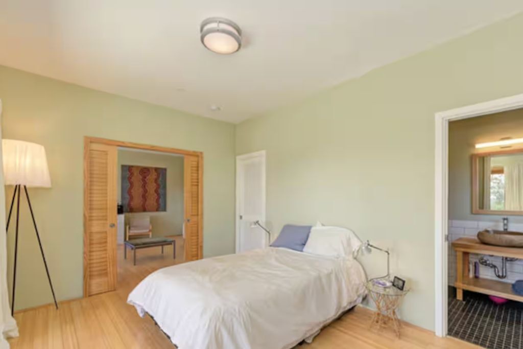 Photo of Bedroom in Volcano