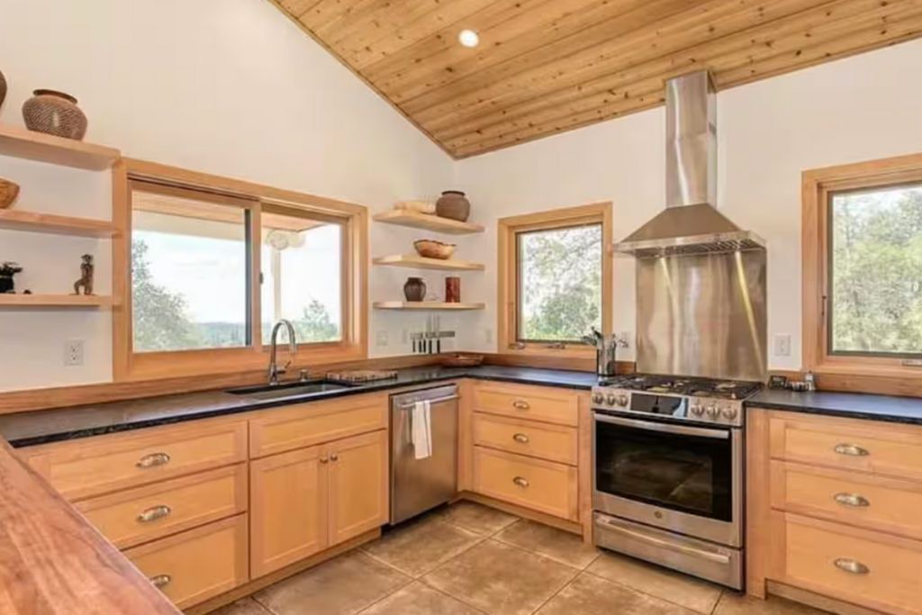 Photo of Kitchen in Volcano